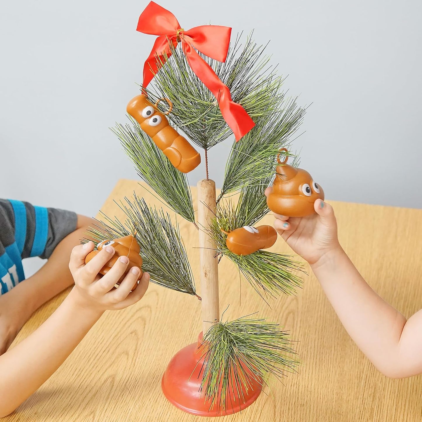 4pk Poop Ornaments for Holiday Trees (Brown)